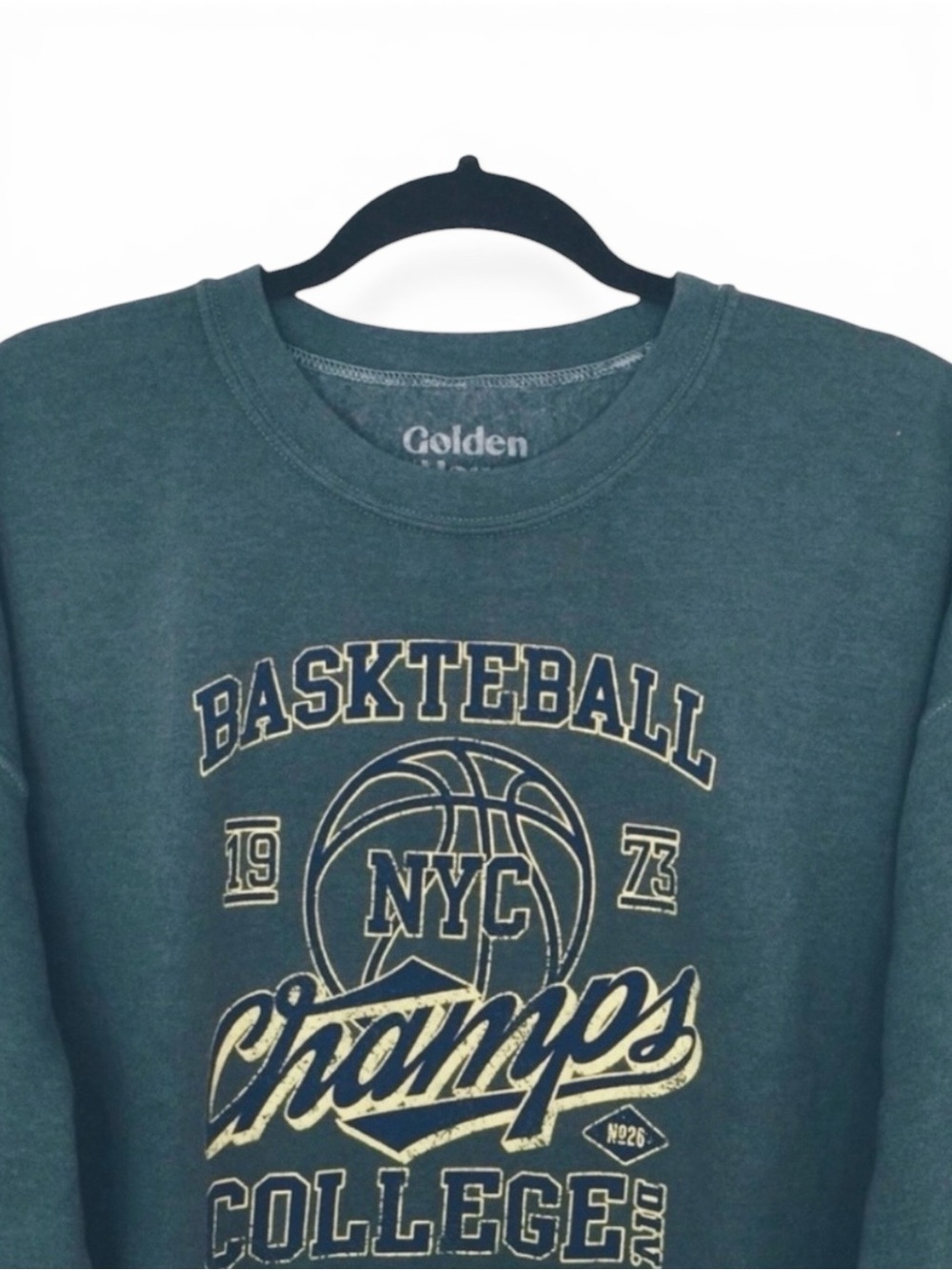 URBAN OUTFITTERS NYC Basketball Champs Sweatshirt L/XL NWT - Picture 3 of 12